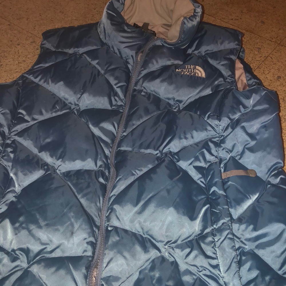 Grab this original North face !